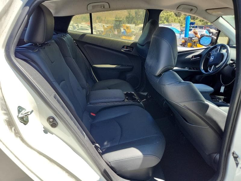 2017 TOYOTA PRIUS PRIME PREMIUM 10