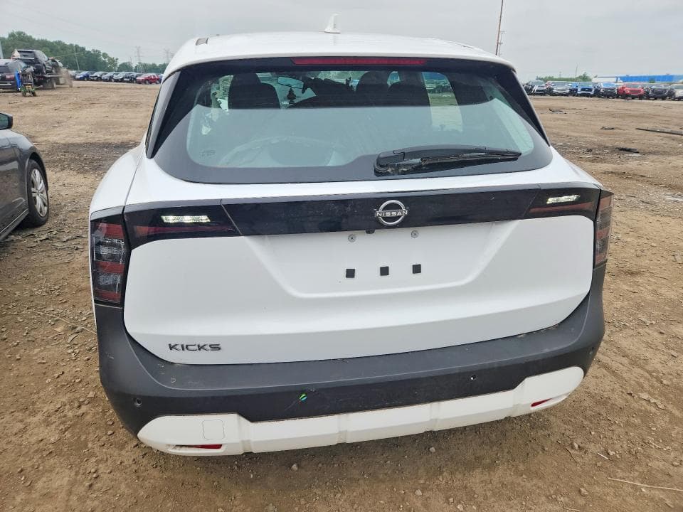 2025 NISSAN KICKS S 6