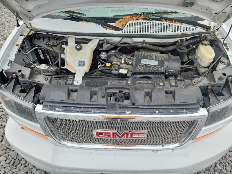2017 GMC SAVANA G2500 12