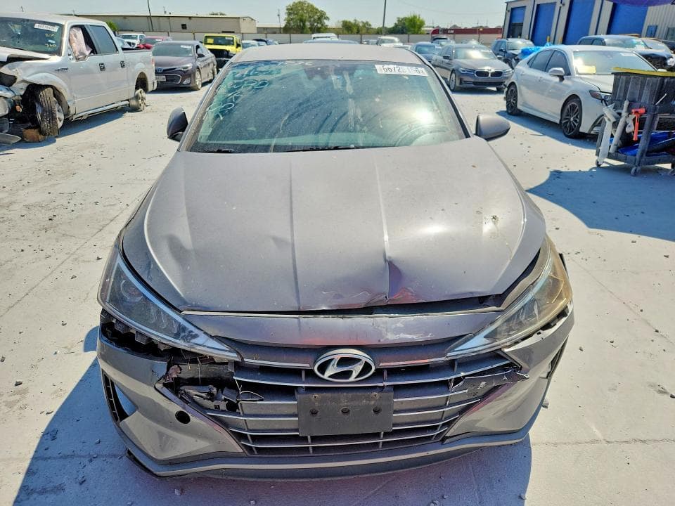 2020 HYUNDAI ELANTRA SEL 5