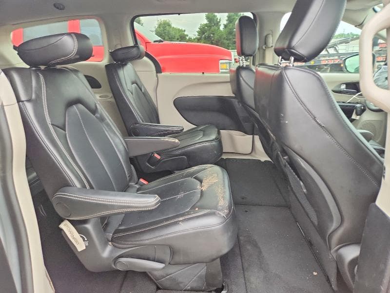 2024 CHRYSLER PACIFICA TOURING L 11