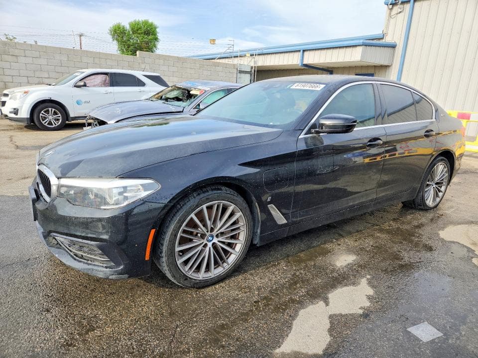 2019 BMW 530E - 1