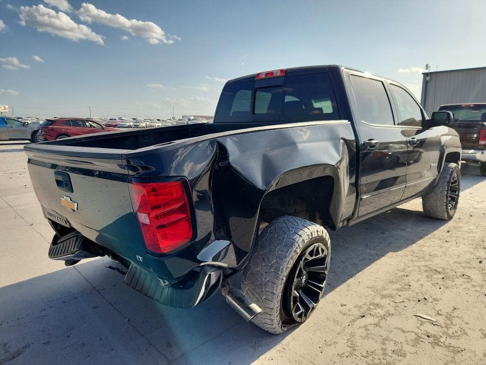 2018 CHEVROLET SILVERADO C1500 LT 3