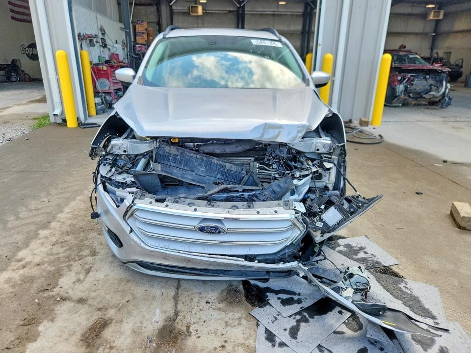 2019 FORD ESCAPE SEL 5