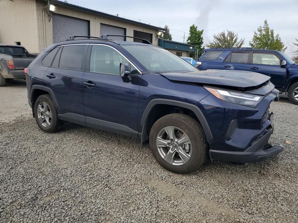 2025 TOYOTA RAV4 HYBRID XLE 4