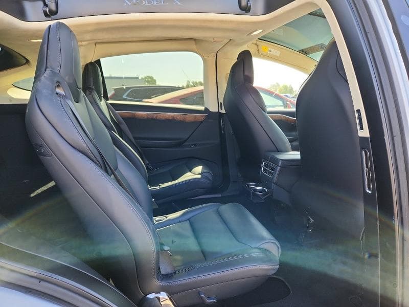 2017 TESLA MODEL X 10