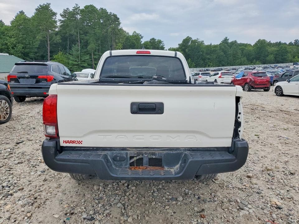 2022 TOYOTA TACOMA SR 6