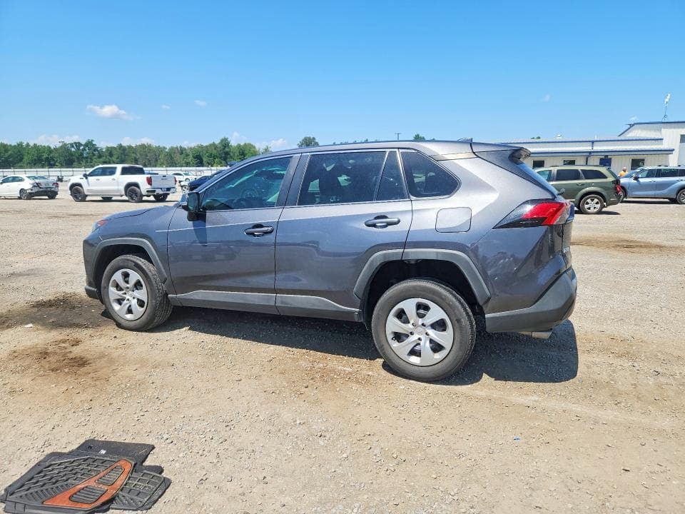 2022 TOYOTA RAV4 LE 2