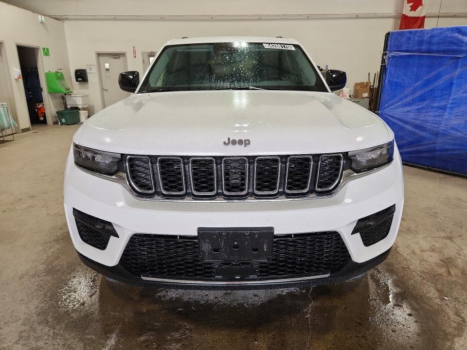 2023 JEEP GRAND CHEROKEE LAREDO 5