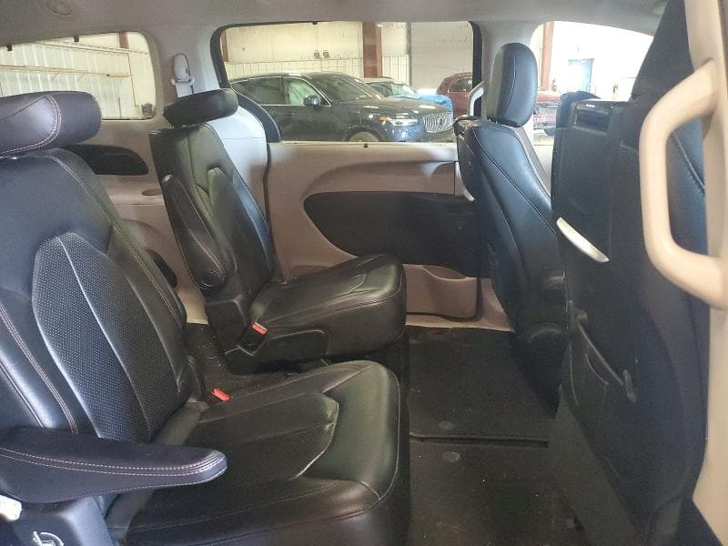 2018 CHRYSLER PACIFICA TOURING L PLUS 10