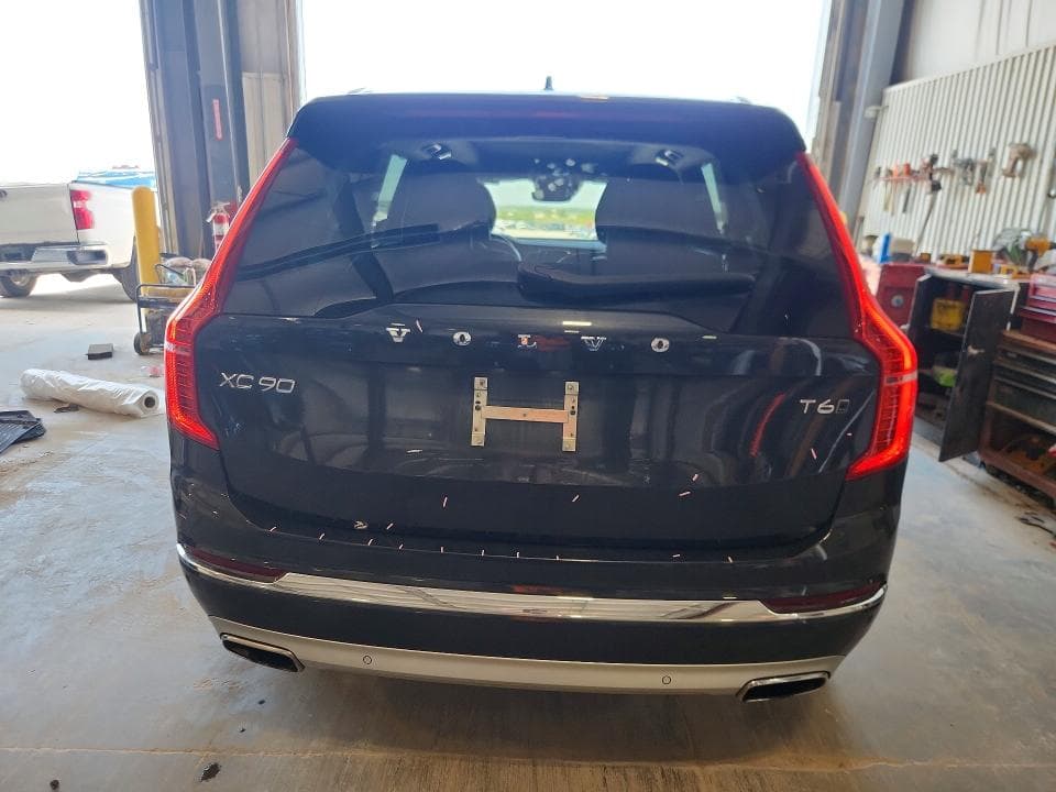 2021 VOLVO XC90 6