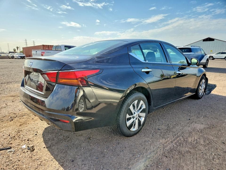 2022 NISSAN ALTIMA S 3