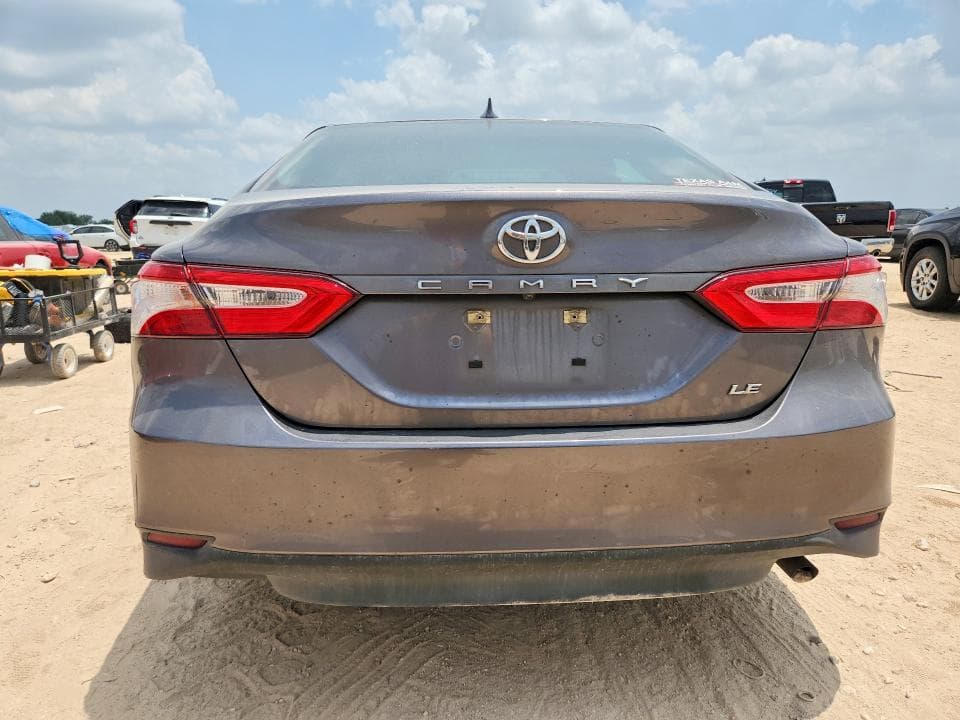 2019 TOYOTA CAMRY LE 6