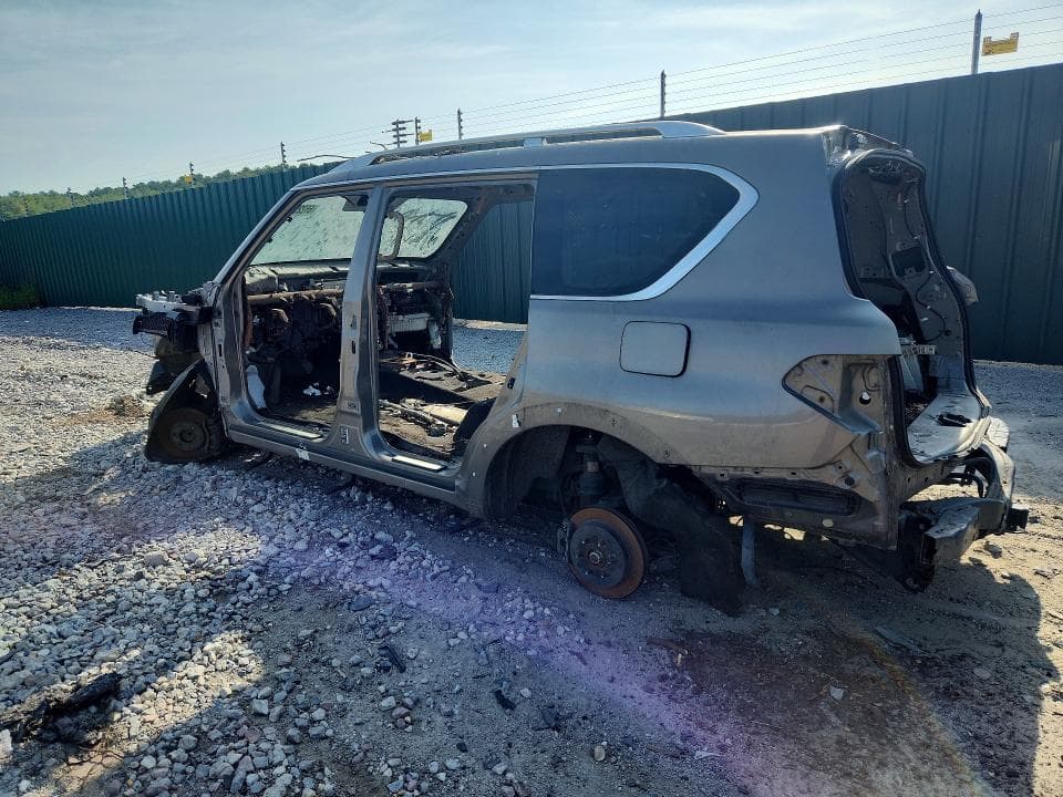 2019 INFINITI QX80 LUXE 2