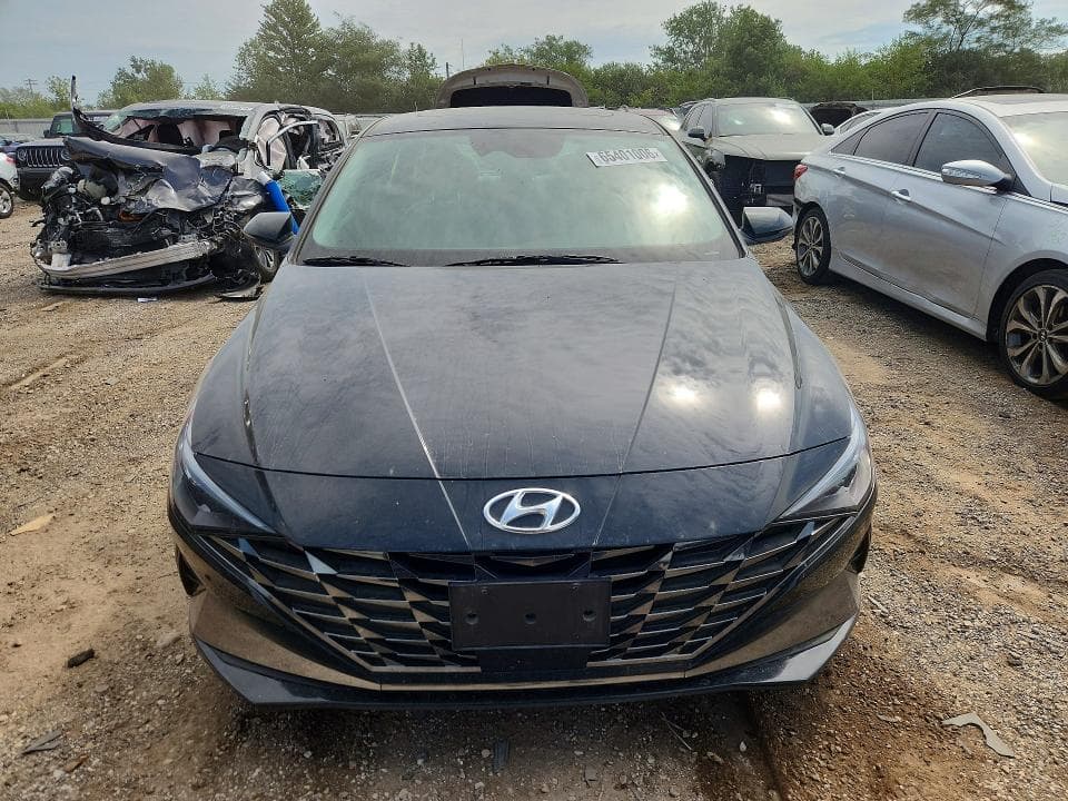 2023 HYUNDAI ELANTRA LIMITED 5