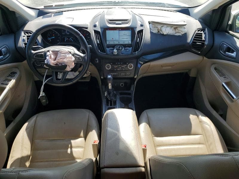 2017 FORD ESCAPE TITANIUM 8
