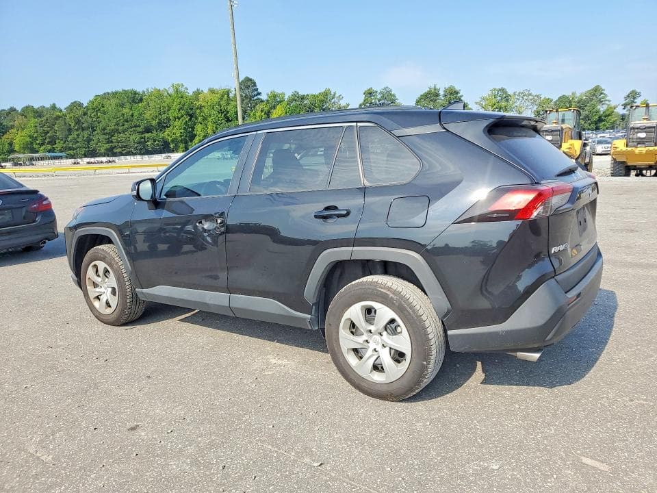 2021 TOYOTA RAV4 LE 2