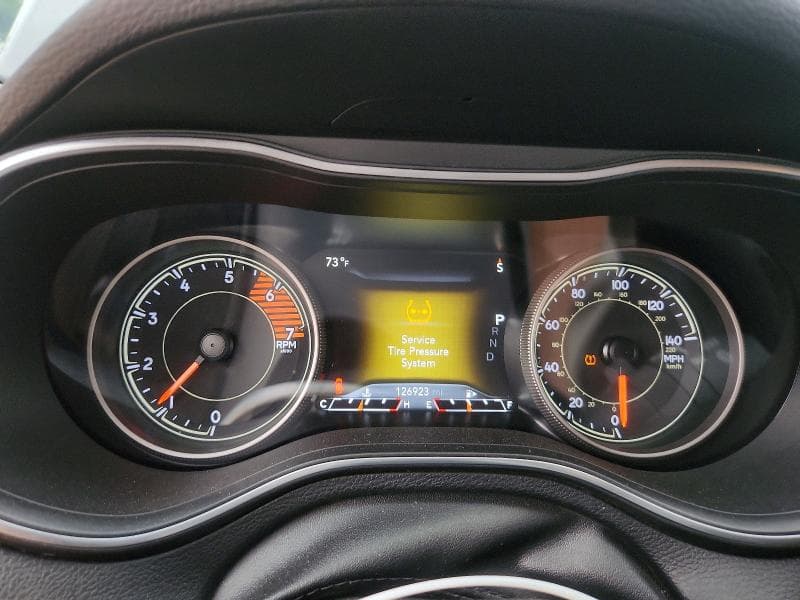 2019 JEEP CHEROKEE LIMITED 9