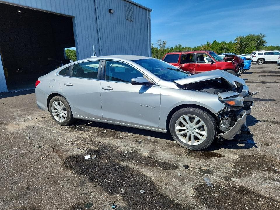 2017 CHEVROLET MALIBU LT 4