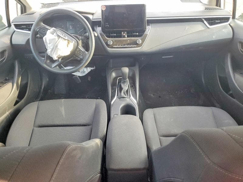 2025 TOYOTA COROLLA LE 8