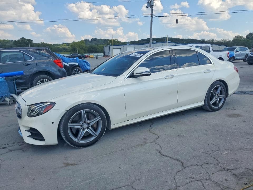 2017 MERCEDES-BENZ E 300 - 1