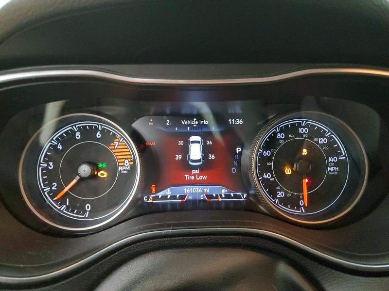 2019 JEEP CHEROKEE TRAILHAWK 9