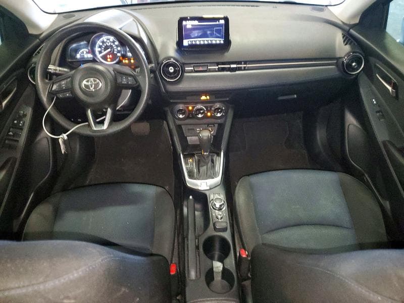 2020 TOYOTA YARIS HATCHBACK LE 8