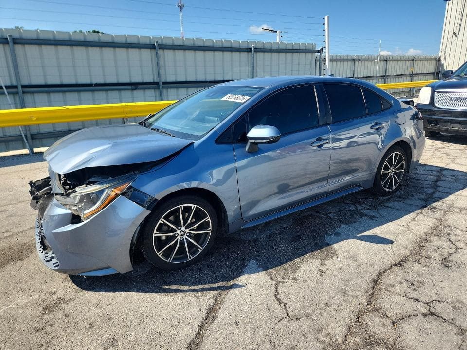 2020 TOYOTA COROLLA LE - 1