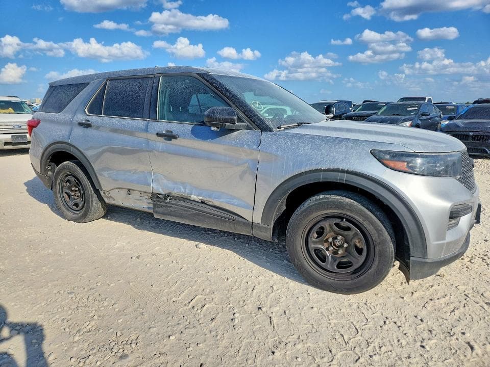 2024 FORD EXPLORER 4