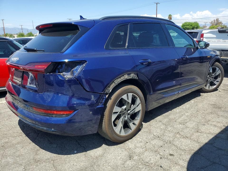 2021 AUDI E-TRON PREMIUM 3