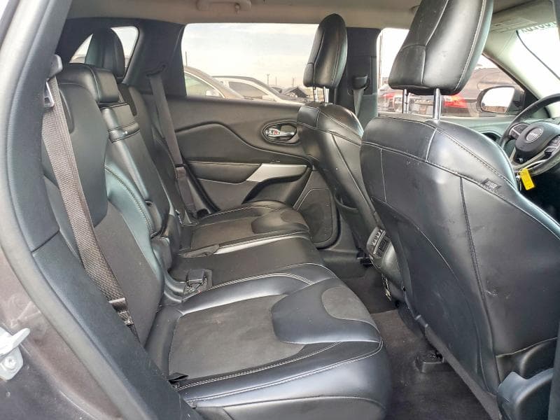 2018 JEEP CHEROKEE LATITUDE PLUS 11