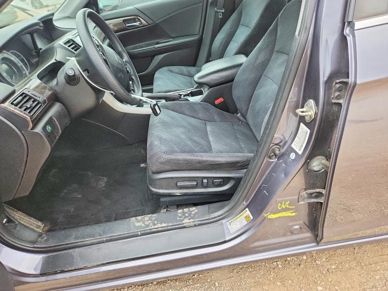 2017 HONDA ACCORD EX 12