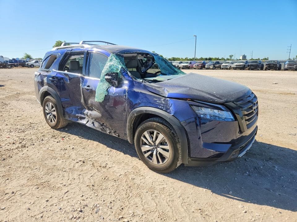 2023 NISSAN PATHFINDER SL 4