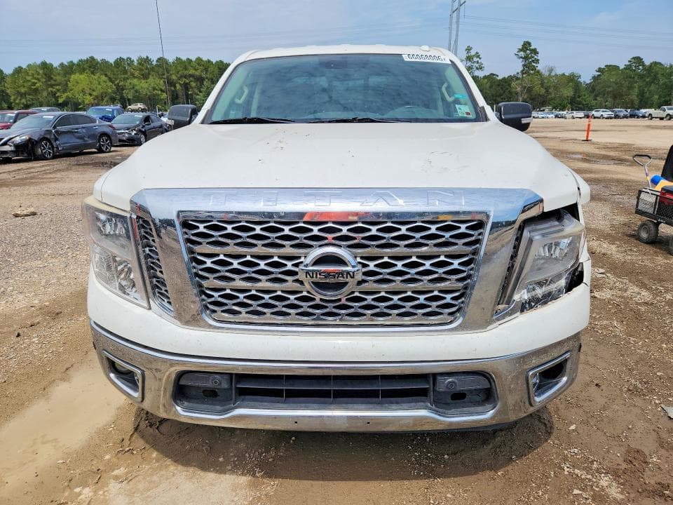 2017 NISSAN TITAN S 5