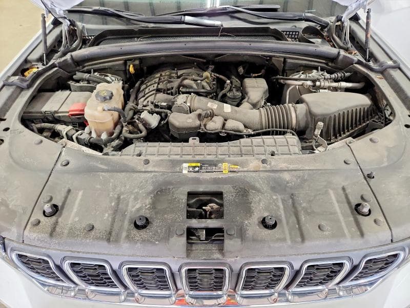 2023 JEEP GRAND CHEROKEE LAREDO 12