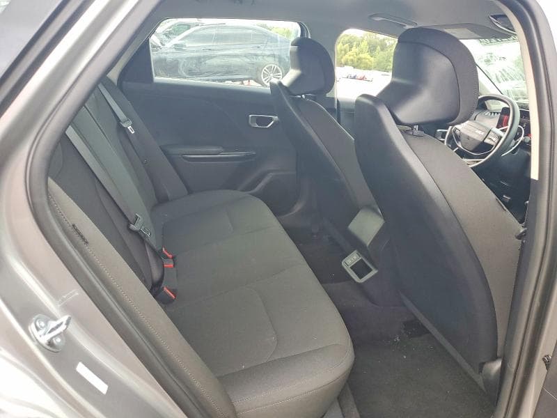 2026 KIA K4 LXS 10