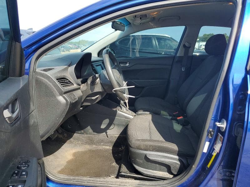 2019 HYUNDAI ACCENT SE 7
