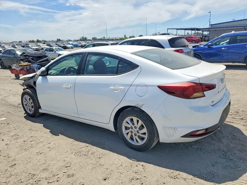 2019 HYUNDAI ELANTRA SE 2