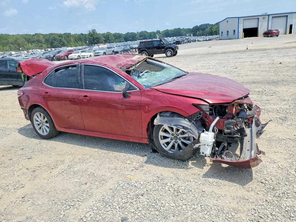 2018 TOYOTA CAMRY LE 4