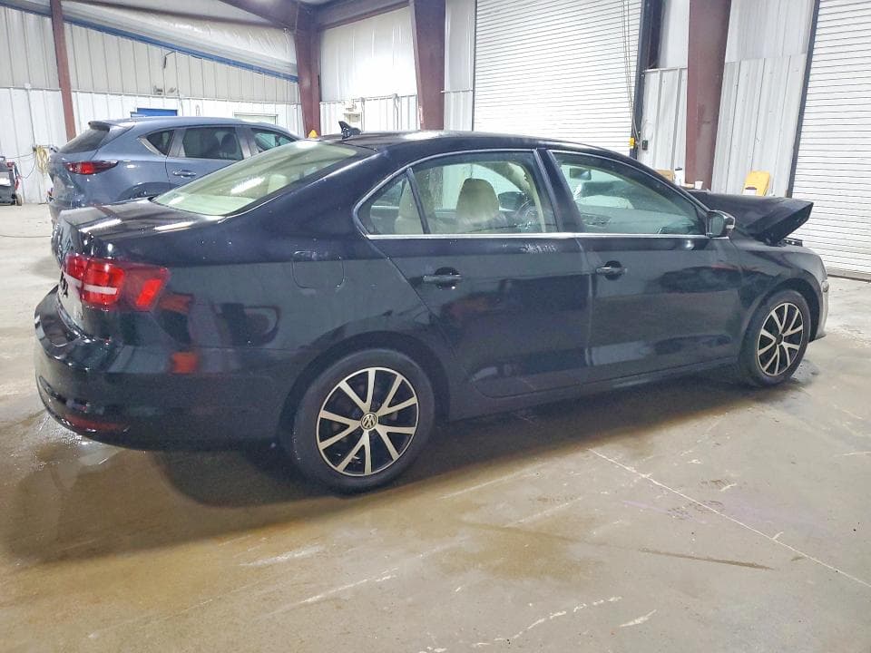 2017 VOLKSWAGEN JETTA SE 3