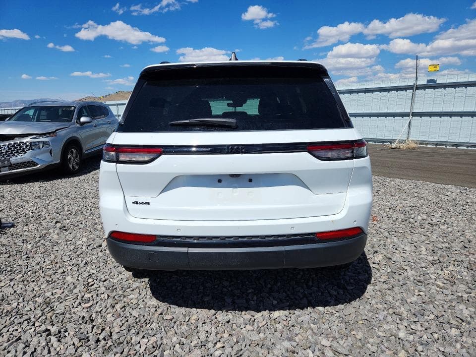 2025 JEEP GRAND CHEROKEE LAREDO 6