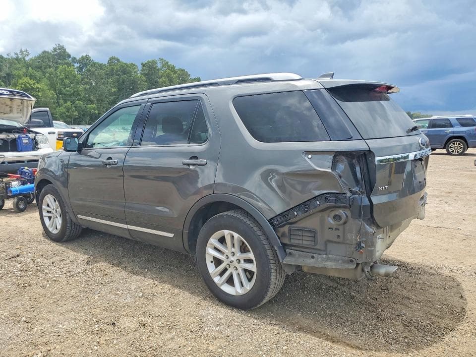 2017 FORD EXPLORER XLT 2