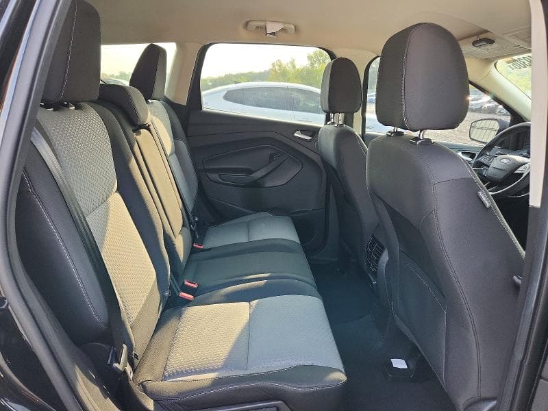 2017 FORD ESCAPE SE 11