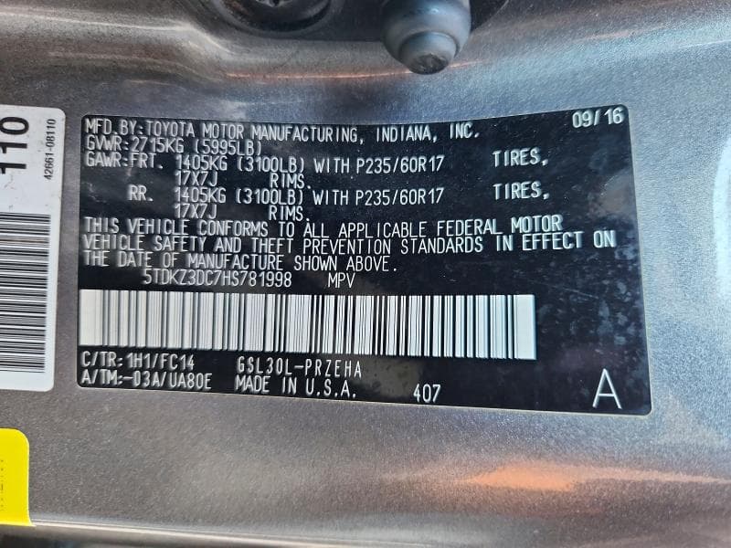 2017 TOYOTA SIENNA LE 13