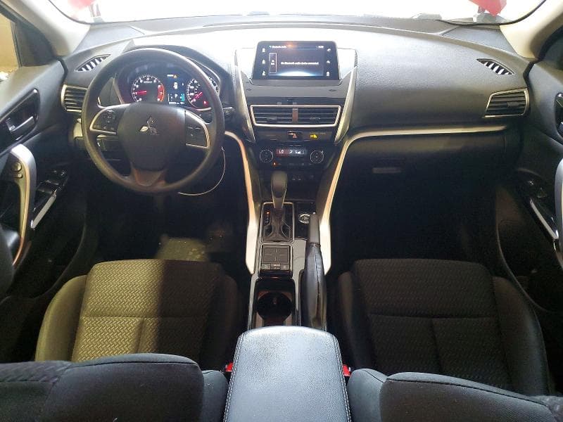 2019 MITSUBISHI ECLIPSE CROSS LE 8
