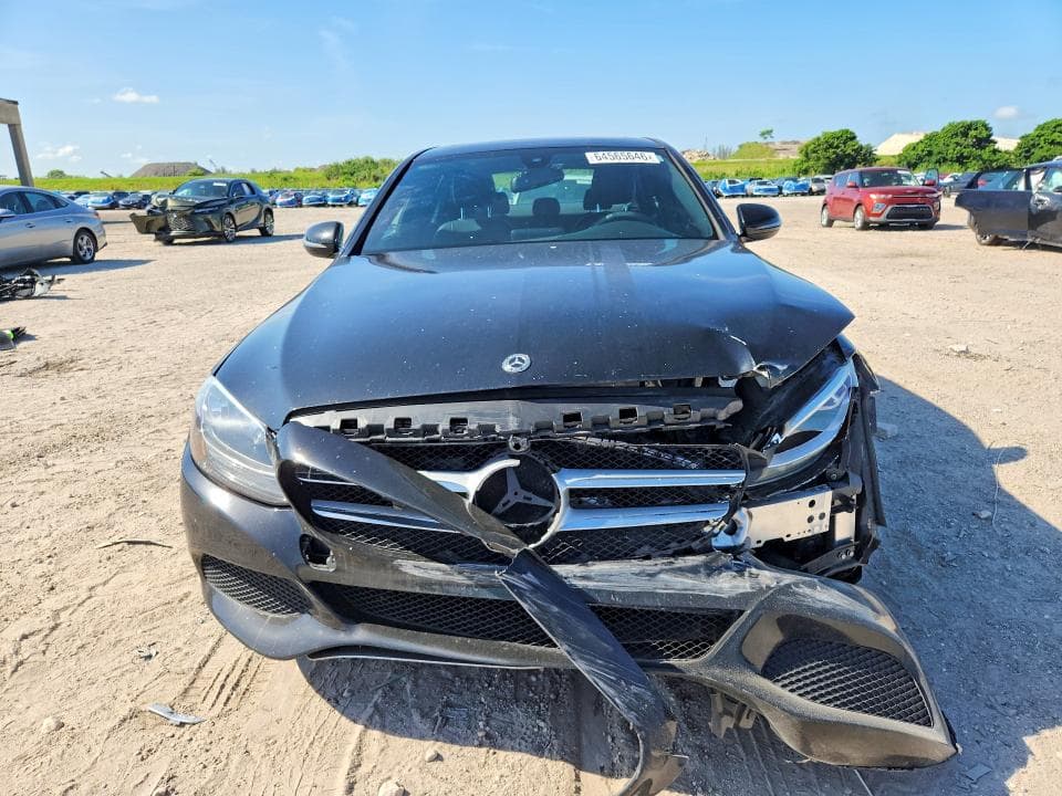 2018 MERCEDES-BENZ C 300 5