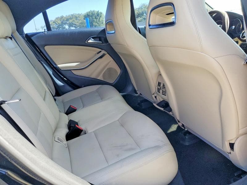 2019 MERCEDES-BENZ CLA 250 4MATIC 10