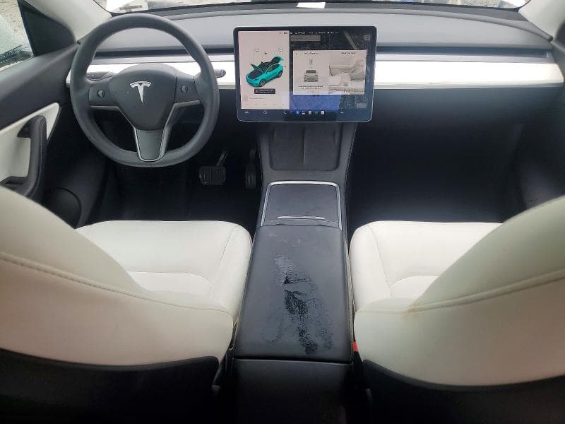 2021 TESLA MODEL Y 8