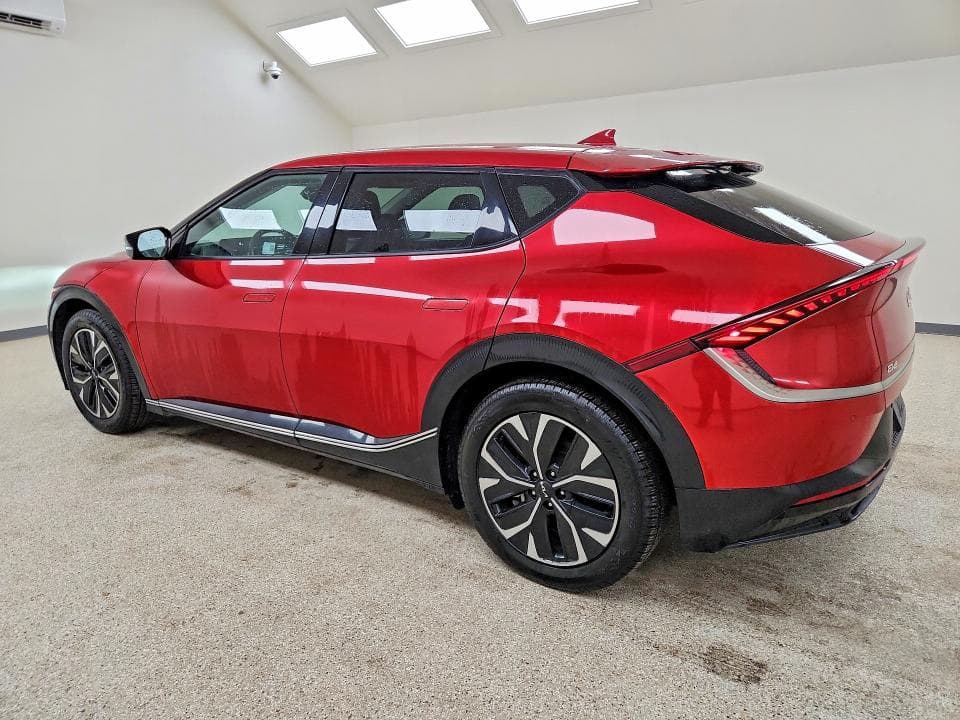 2023 KIA EV6 WIND 2