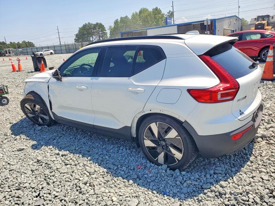 2026 VOLVO EX40 PLUS 2
